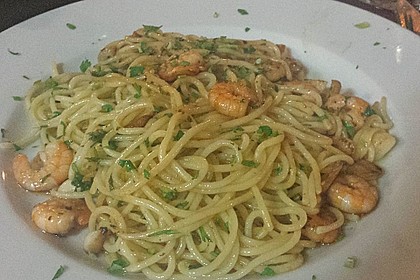Spaghetti mit Garnelen 29
