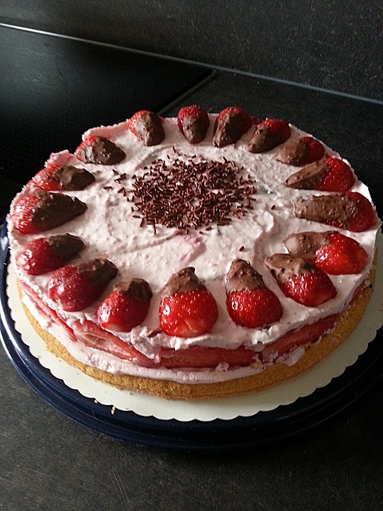 Erdbeer - Joghurt - Torte von Tortella | Chefkoch.de