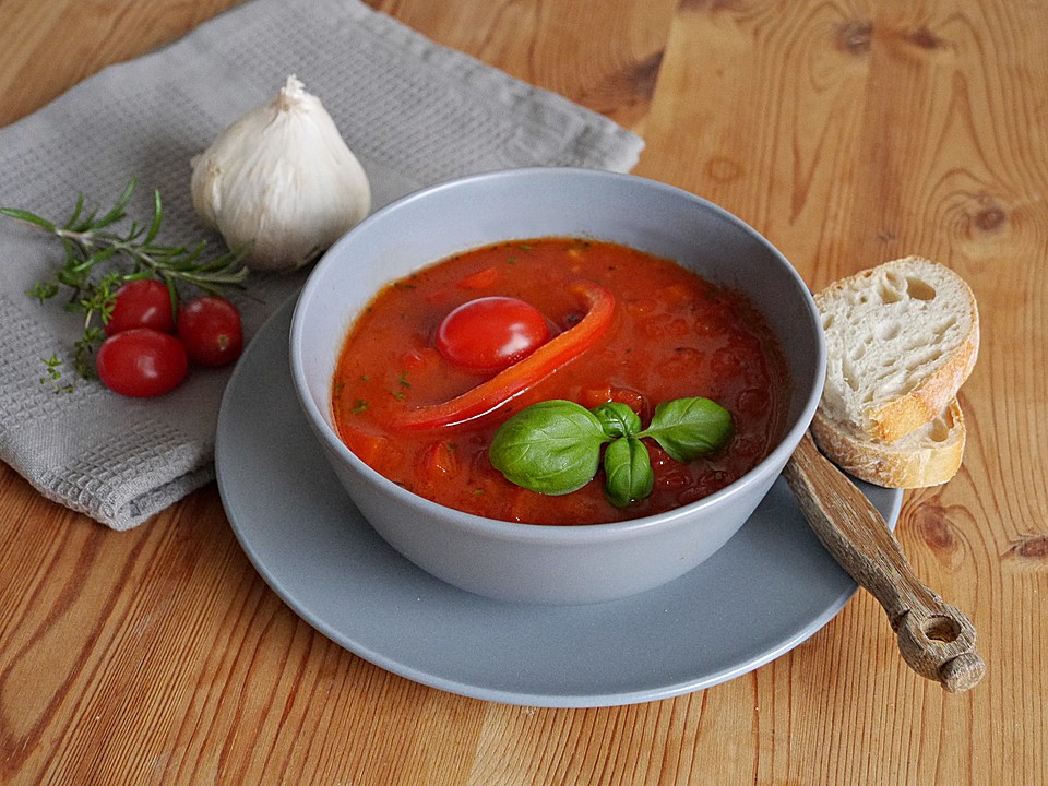 Einfache Paprika - Tomaten - Suppe von elanda | Chefkoch.de