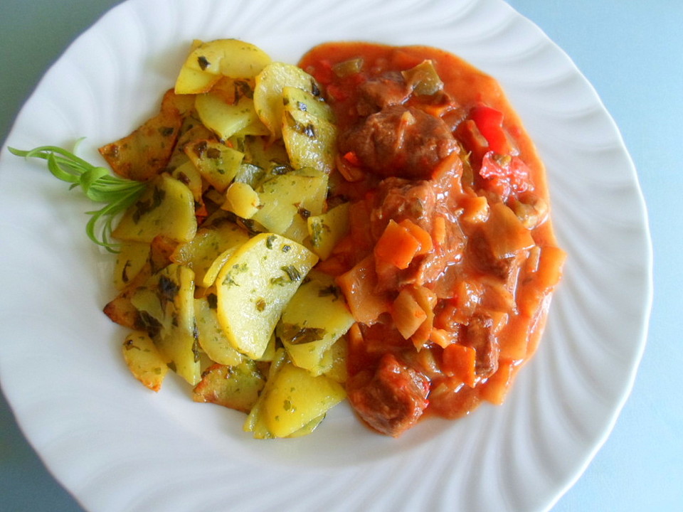 Ungarisches Gulasch mit Kartoffeln von Käskopp | Chefkoch.de