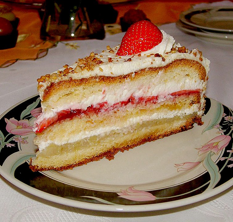 Erdbeer-Rhabarber-Torte von THe1eonLY | Chefkoch.de