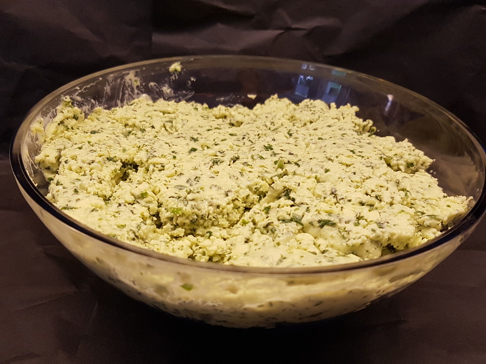 Schnelle Zitronen - Kräuterbutter von mareikaeferchen | Chefkoch.de
