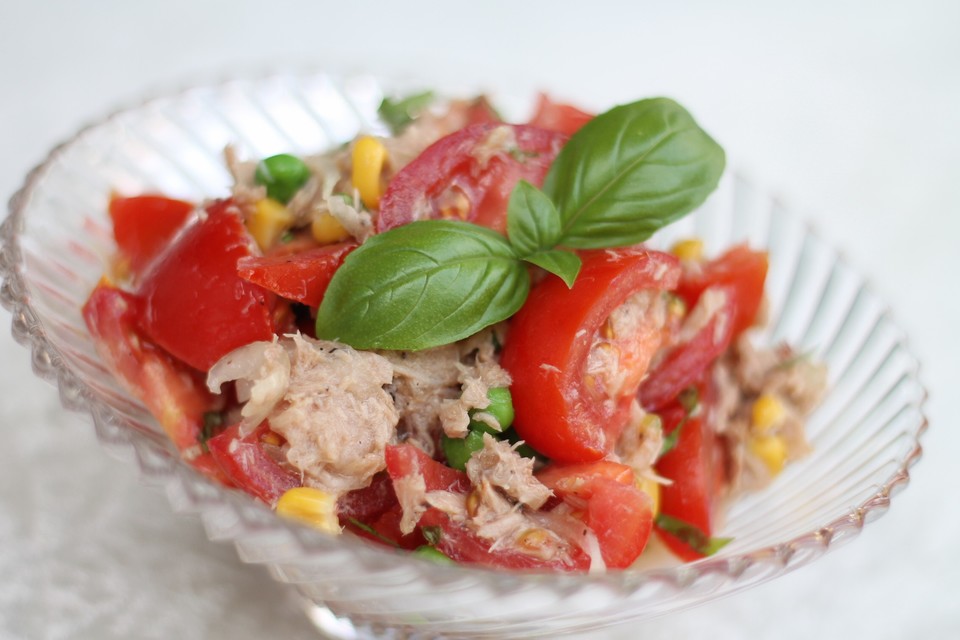 Illes leichter und leckerer Thunfisch - Tomaten - Salat von Illepille ...