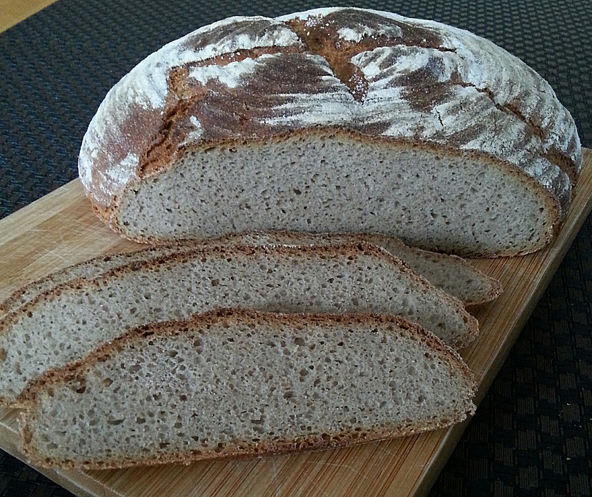 Roggenmischbrot 60/40 mit Sauerteig und Vorteig | Chefkoch.de