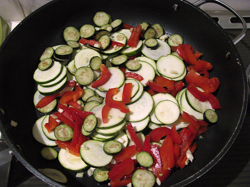 Mediterrane Zucchini - Reis - Pfanne mit Feta von CookingJulie ...
