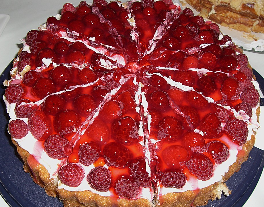 Himbeer - Sahne - Torte von Sigourney | Chefkoch.de