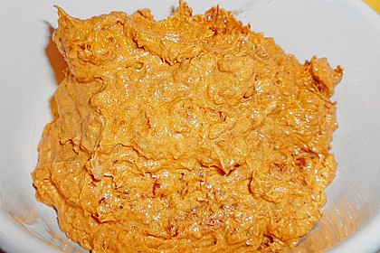 Würzige Tomatenbutter 12