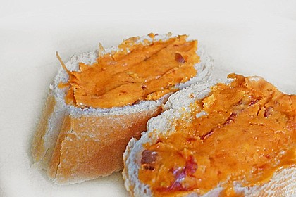 Würzige Tomatenbutter 7