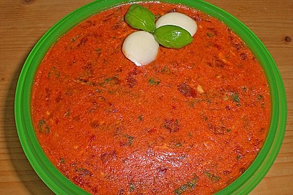 Würzige Tomatenbutter 4