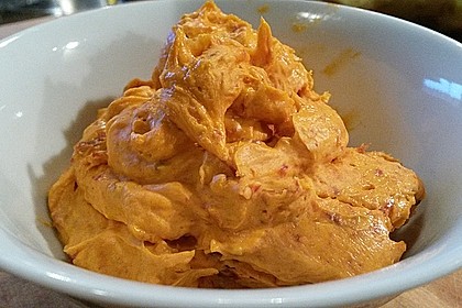 Würzige Tomatenbutter 3
