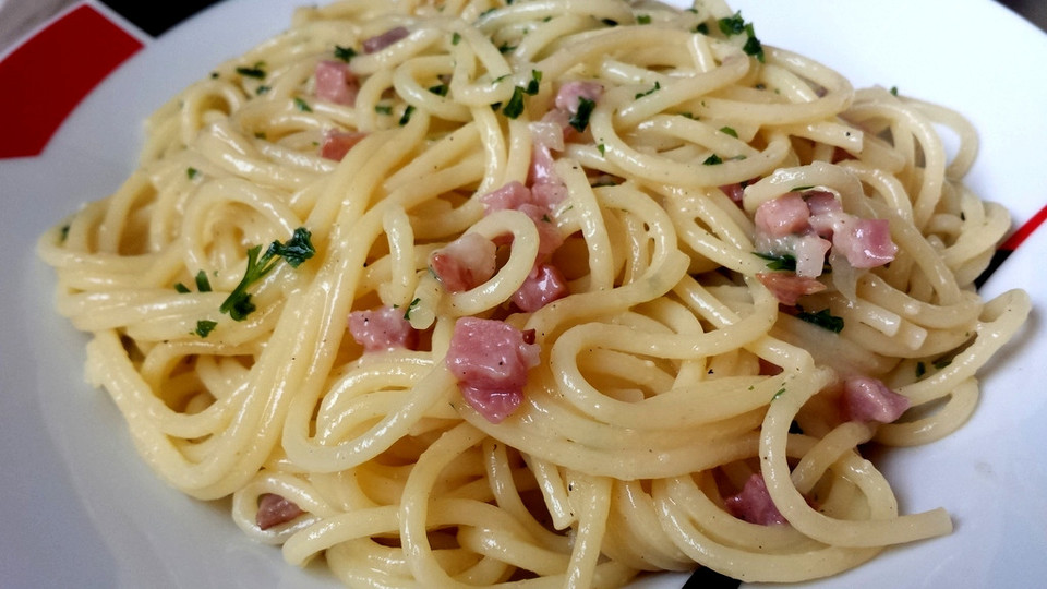 Nudeln mit Speck und Ei von kitchenteeny | Chefkoch.de