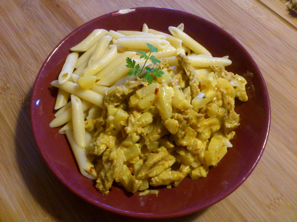Geschnetzeltes Curryhuhn mit Ananas von hspirk | Chefkoch.de