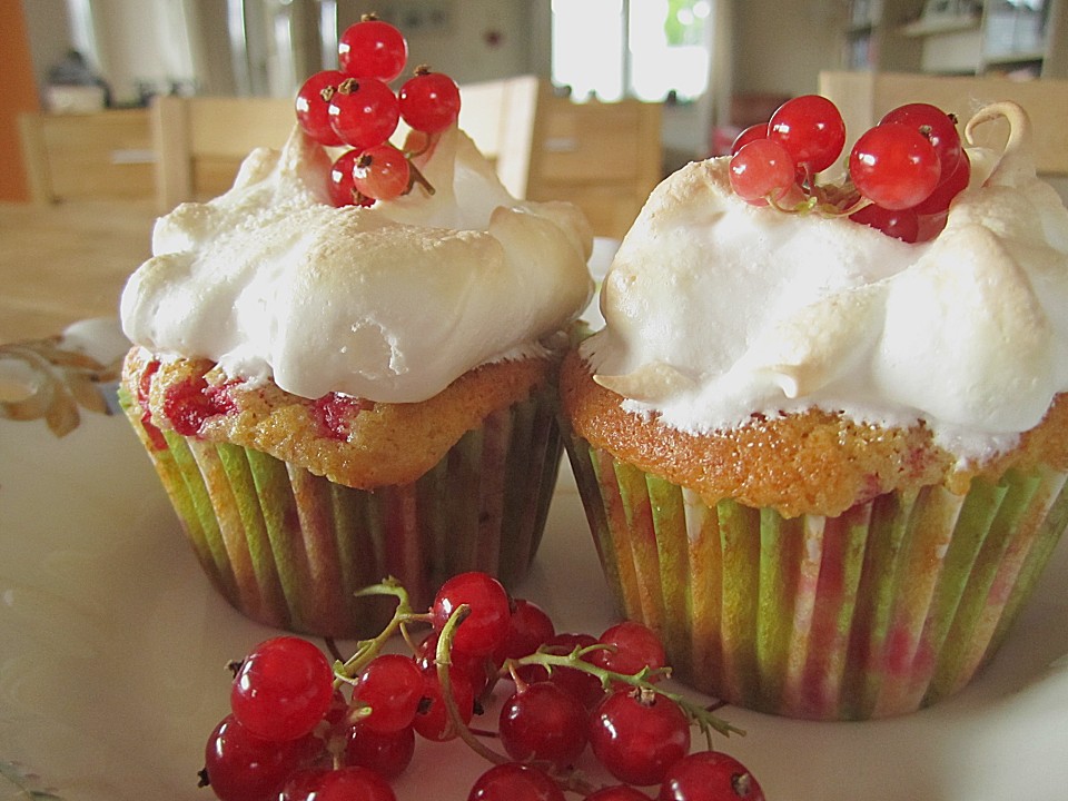 Johannisbeer - Baiser - Muffins von GoldeneKochmütze | Chefkoch.de