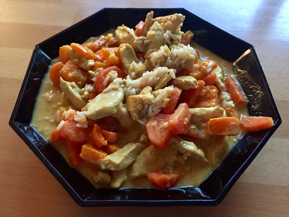 Schnelles Hühnchen-Curry mit Möhren, Paprika und Spinat von Kalte ... Schnelles Hühnchen-Curry mit Möhren, Paprika und Spinat von Kalte ...
