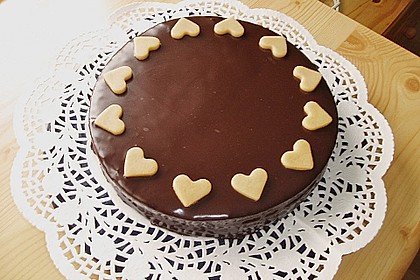 Burgis Sachertorte - eine wienerische Variante 15