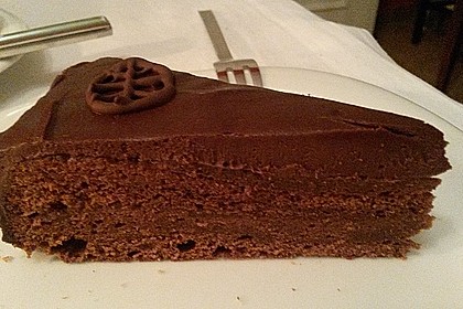 Burgis Sachertorte - eine wienerische Variante 10