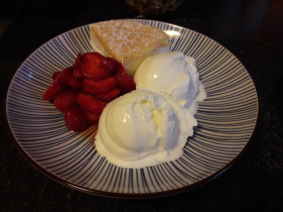 Joghurt - Vanille - Sahne - Eis von Sivi | Chefkoch.de