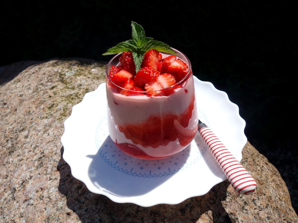 Erdbeerquark von Yemaja18 | Chefkoch.de