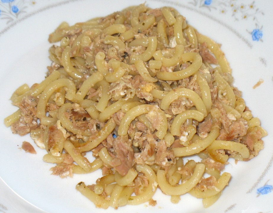Gebratene Nudeln mit Thunfisch von bosswoman | Chefkoch.de