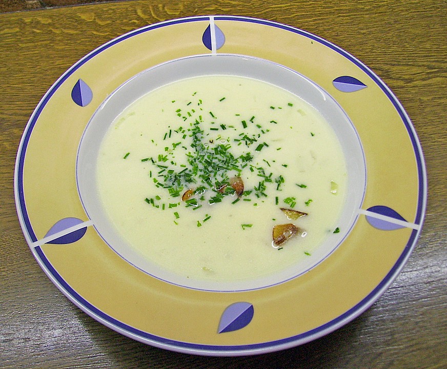 Knoblauchsuppe mit Knoblauchchips von Baerenkueche | Chefkoch.de