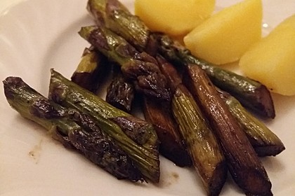 Gebratener grüner Spargel 3