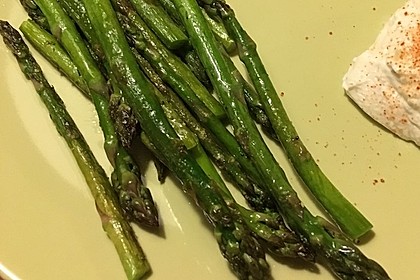Gebratener grüner Spargel 13