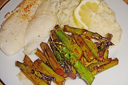 Gebratener grüner Spargel 45