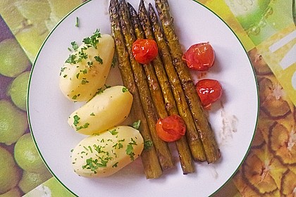Gebratener grüner Spargel 12
