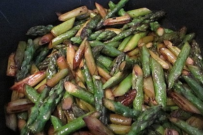 Gebratener grüner Spargel 7