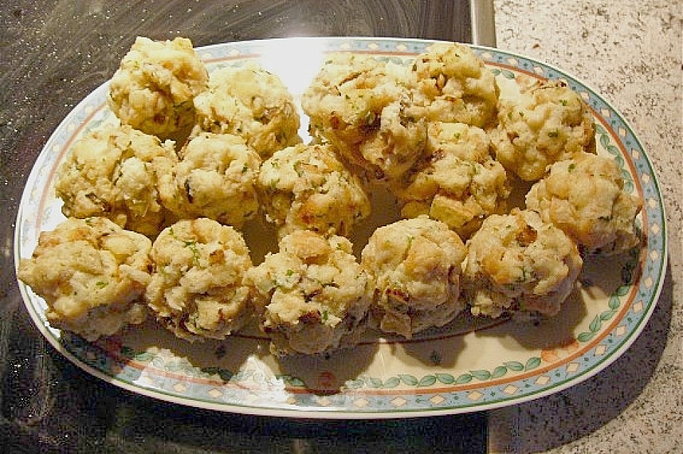 Alt Wiener Semmelknödel Alt Wiener Semmelknödel