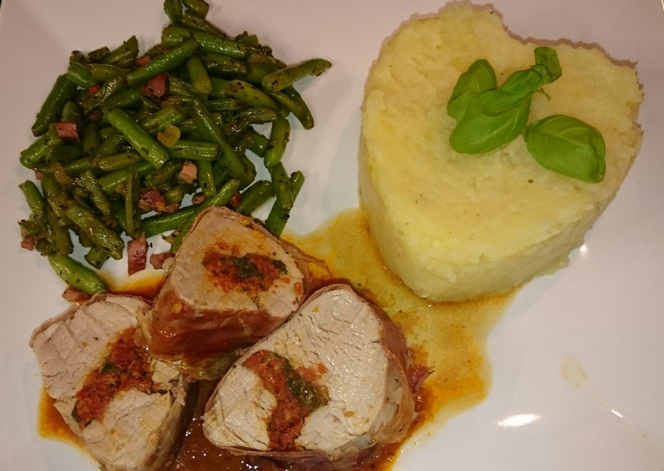 Gefüllte Schweinefilets mit Parmaschinken von cannella | Chefkoch.de
