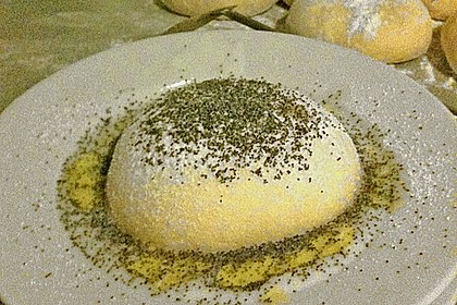 Germknödel mit Powidl 24