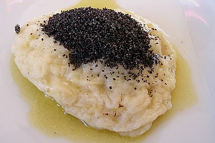 Germknödel mit Powidl 51