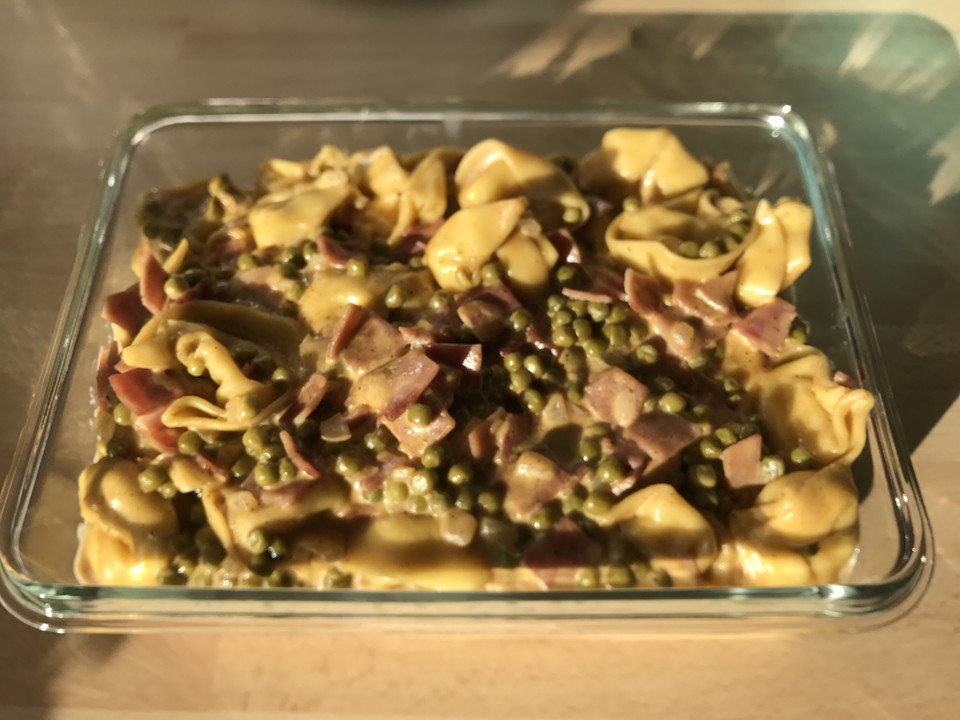 Tortellini in Schinken - Käse - Sahne - Sauce von Zauberfee026 ...