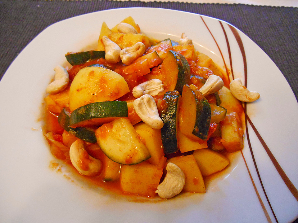 Kartoffelcurry mit Cashewnüssen von stanzerl | Chefkoch.de