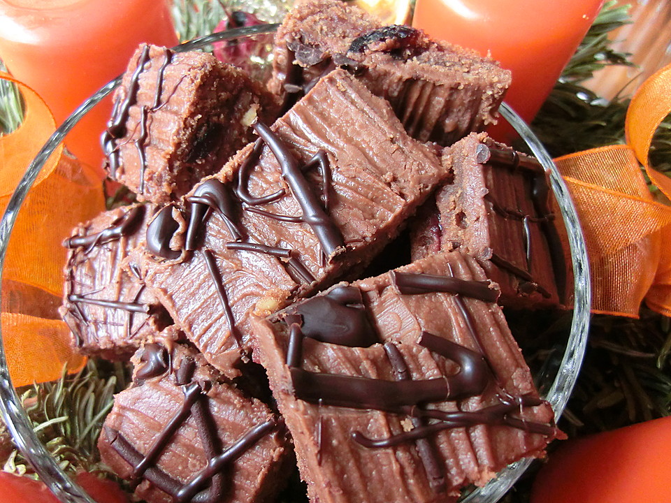 Mandel - Nougat - Würfel - Plätzchen von brisane | Chefkoch.de