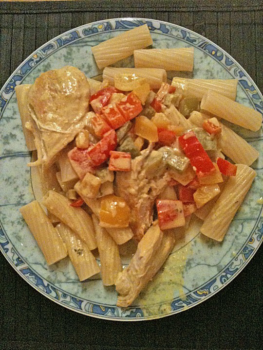 Griechische Nudelpfanne mit Putenbrust von Gioia79 | Chefkoch.de