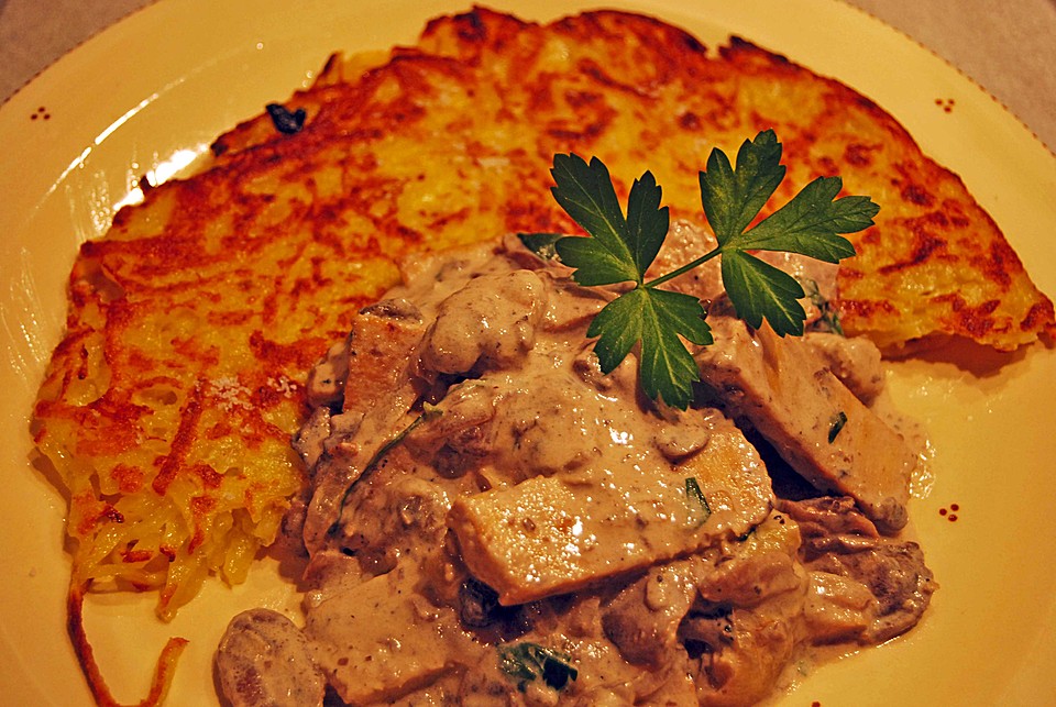 Tofu - Geschnetzeltes mit Champignons von CookingJulie | Chefkoch.de