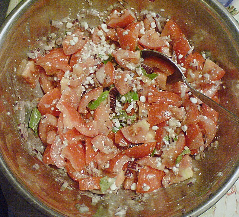 Tomatensalat mit körnigem Frischkäse von Daniela1603 | Chefkoch.de