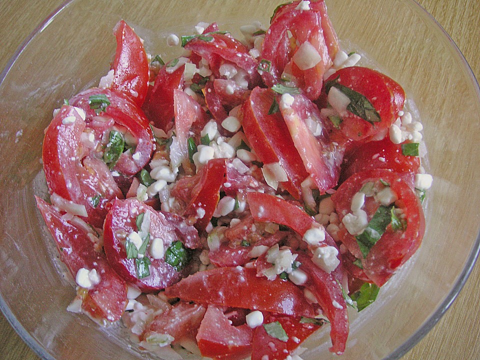Tomatensalat mit körnigem Frischkäse von Daniela1603 | Chefkoch.de