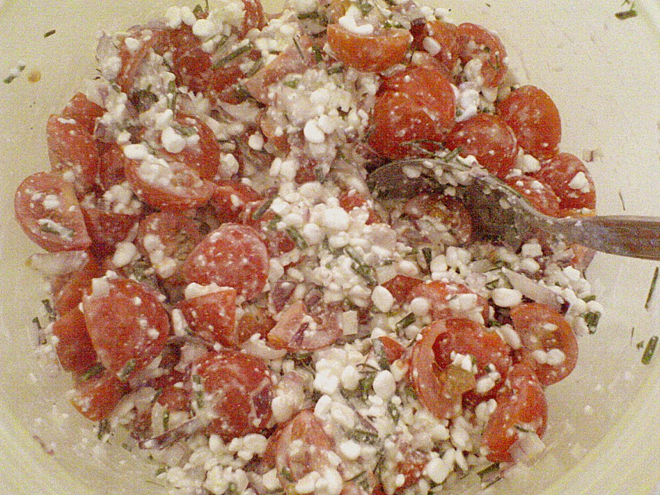 Tomatensalat mit körnigem Frischkäse von Daniela1603 | Chefkoch.de