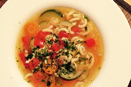 15 Minuten Gemüse-Nudel-Suppe 63