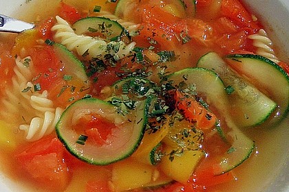 15 Minuten Gemüse-Nudel-Suppe 7