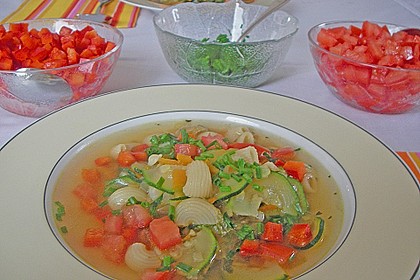 15 Minuten Gemüse-Nudel-Suppe 20
