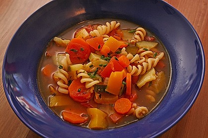 15 Minuten Gemüse-Nudel-Suppe 11