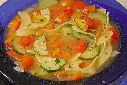 15 Minuten Gemüse-Nudel-Suppe 16