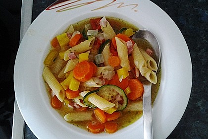 15 Minuten Gemüse-Nudel-Suppe 21