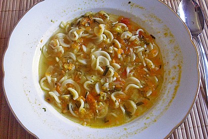 15 Minuten Gemüse-Nudel-Suppe 86