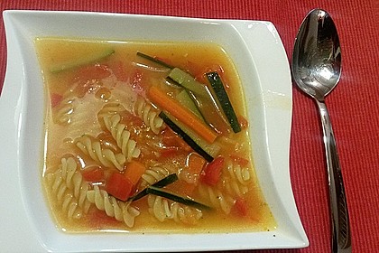 15 Minuten Gemüse-Nudel-Suppe 22