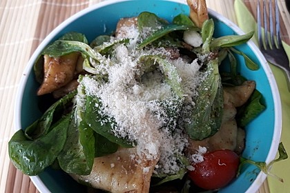Tortellinisalat mediterraner Art 31
